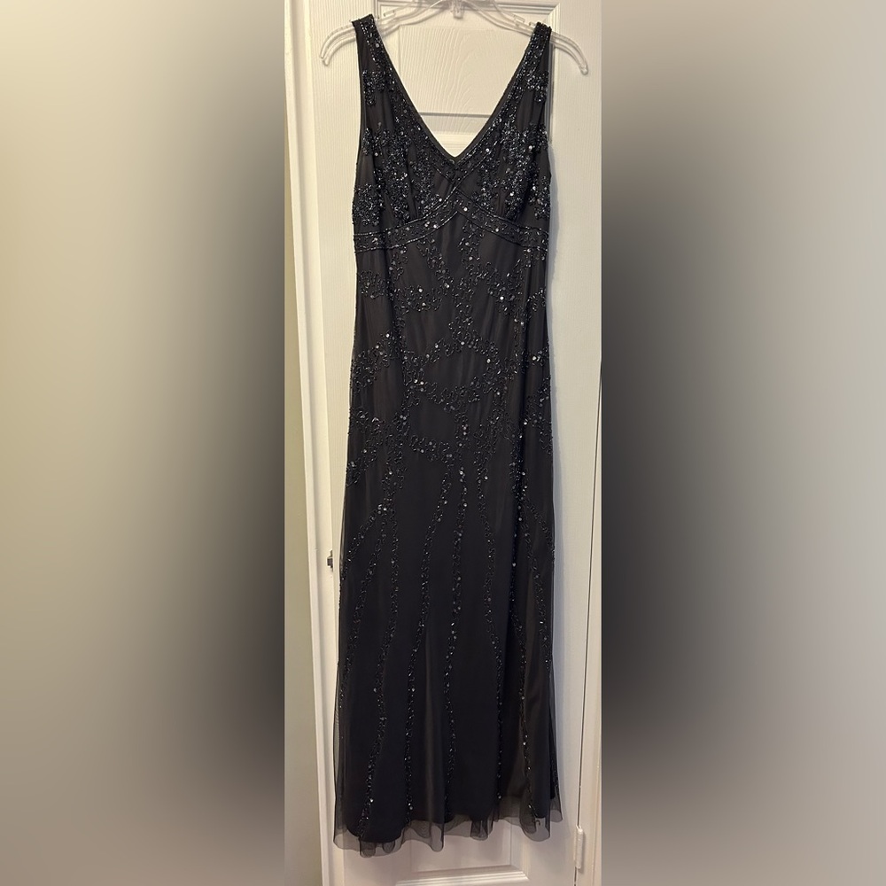 Adrianna Papell evening gown. - Picture 2 of 3